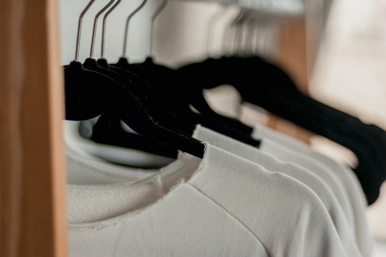 Die zeitlose Anziehungskraft von T-Shirts – Mode-Essentials für Männer